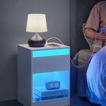 Nachtschrank mit LED-Beleuchtung